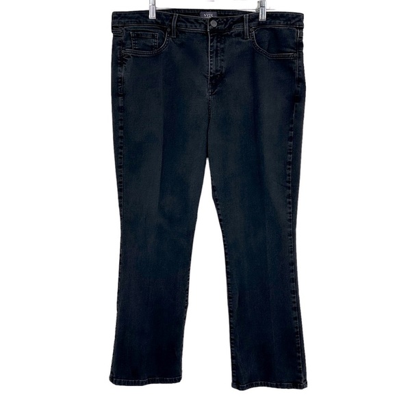 NYDJ Barbara Bootcut Jeans with Lift Tuck Technology  in Washed Black Size 18W - Picture 4 of 9